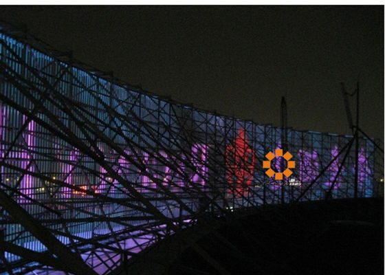 Las muestras transparentes de alquiler grandes de la pantalla LED suavemente llevaron la pantalla P12 de la cortina a todo color